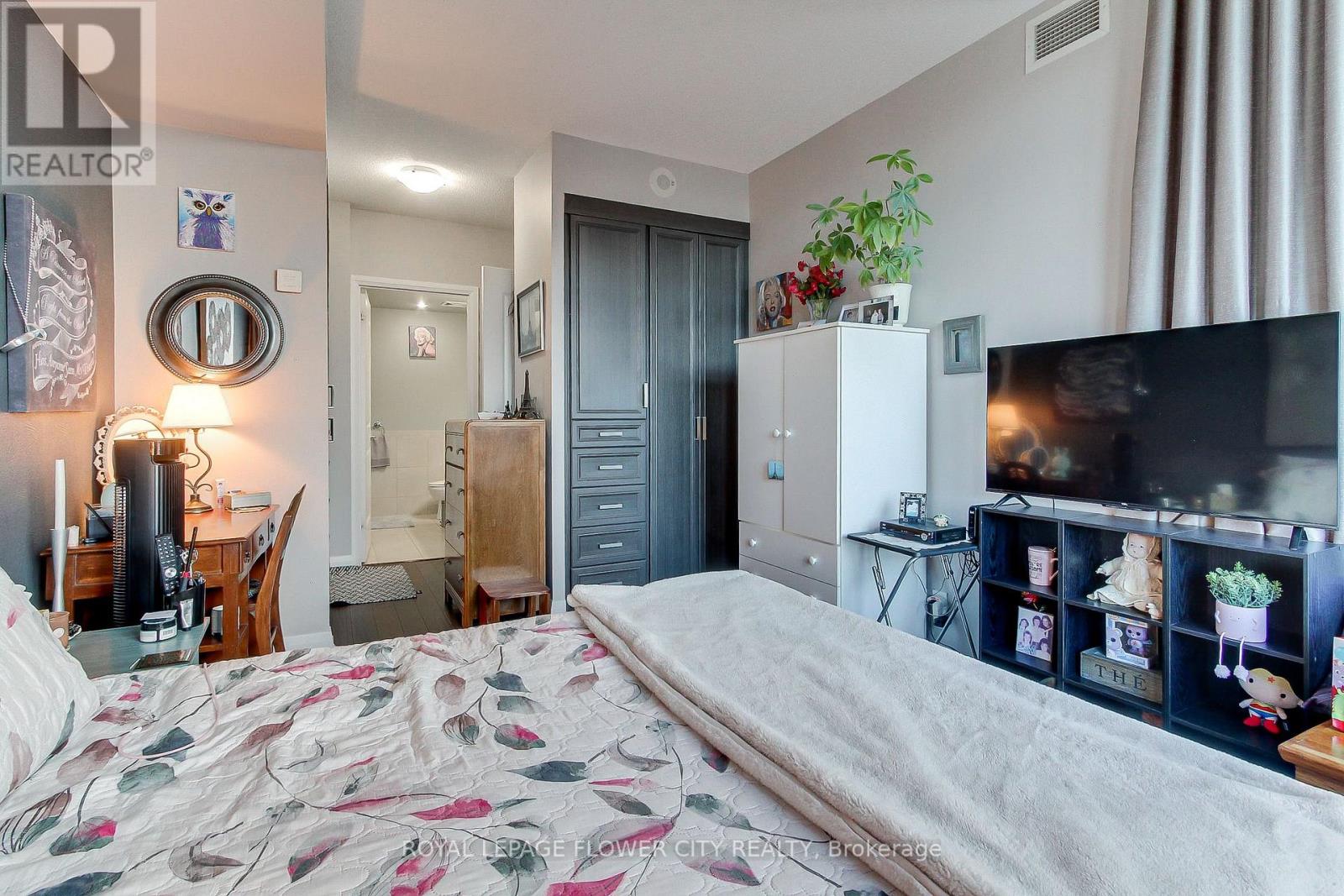 414 - 1055 Southdown Road, Mississauga (Clarkson), Ontario  L5J 0A3 - Photo 24 - W12463238