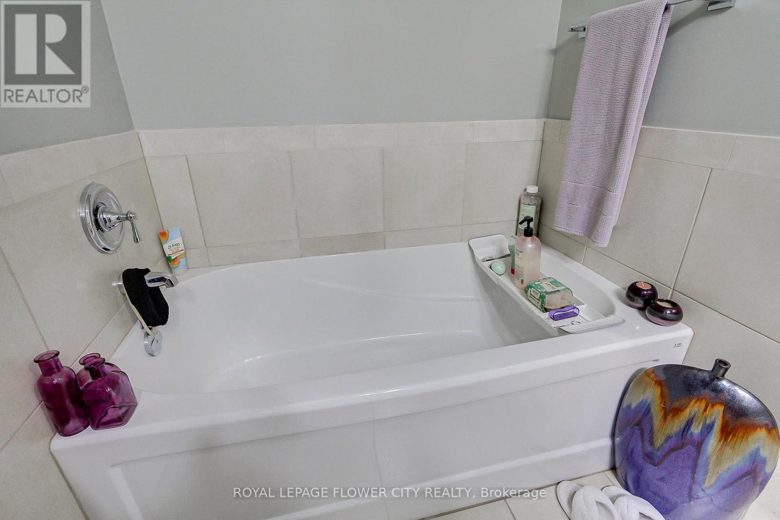 414 - 1055 Southdown Road, Mississauga (Clarkson), Ontario  L5J 0A3 - Photo 29 - W12463238