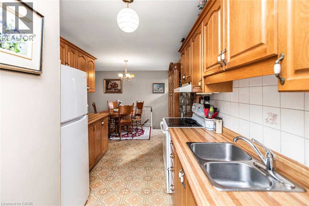 111 Greenford Drive, Hamilton, Ontario  L8G 2G7 - Photo 16 - 40782052
