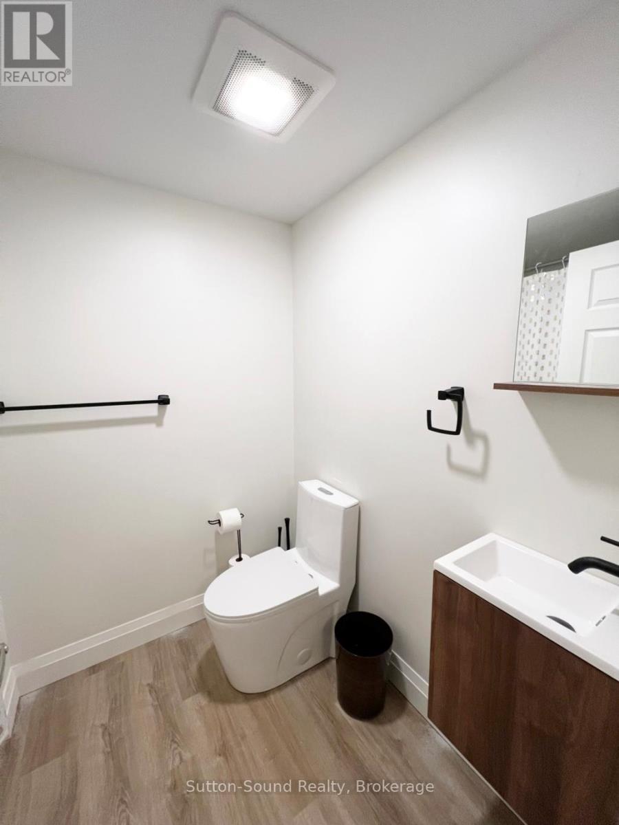 B - 19 Creeden Street, Brant, Ontario  N3L 2B8 - Photo 11 - X12482076