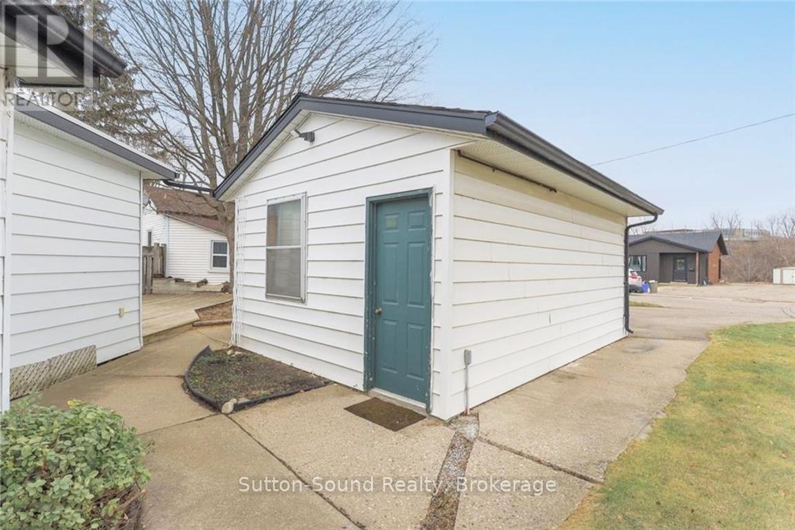 B - 19 Creeden Street, Brant, Ontario  N3L 2B8 - Photo 15 - X12482076