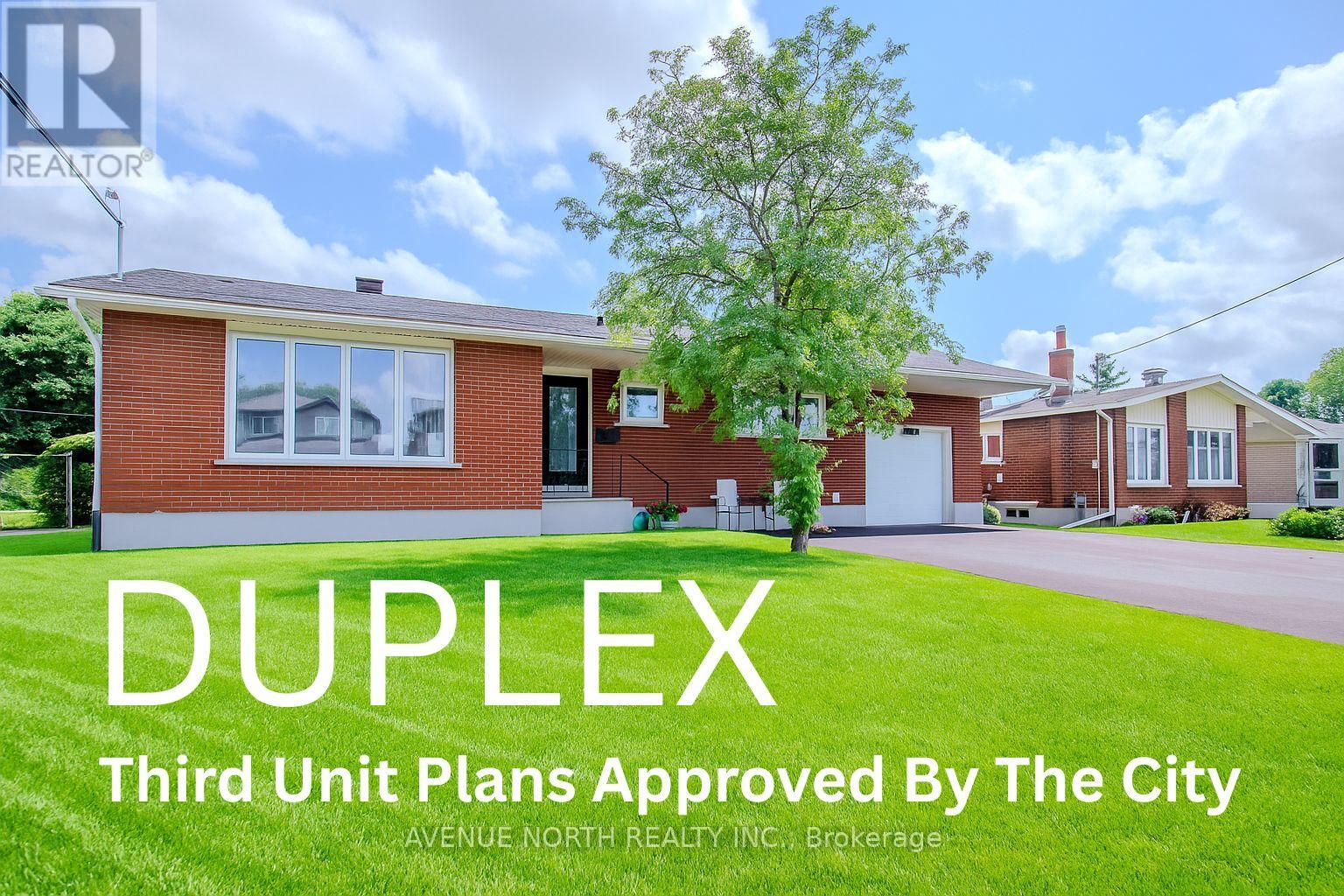 882 BALSAM DRIVE, Ottawa, Ontario