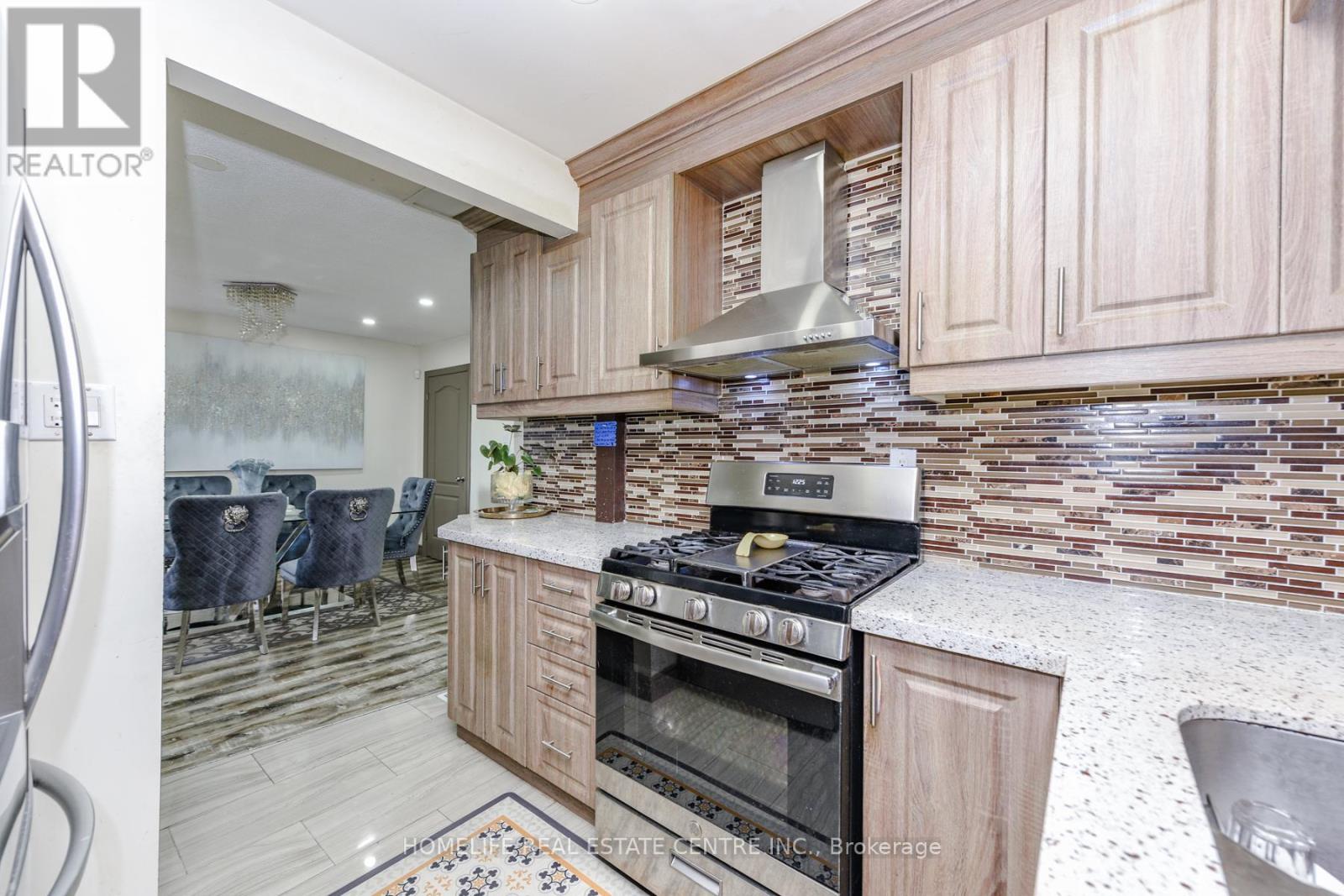 20 Oleander Crescent, Brampton (Heart Lake East), Ontario  L6Z 2C2 - Photo 12 - W12482024
