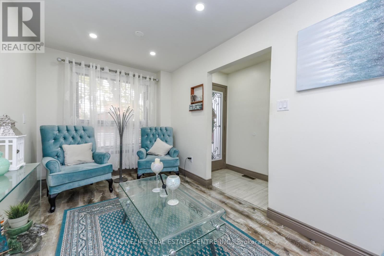 20 Oleander Crescent, Brampton (Heart Lake East), Ontario  L6Z 2C2 - Photo 6 - W12482024