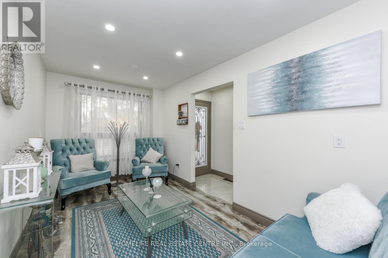 20 Oleander Crescent, Brampton (Heart Lake East), Ontario  L6Z 2C2 - Photo 7 - W12482024