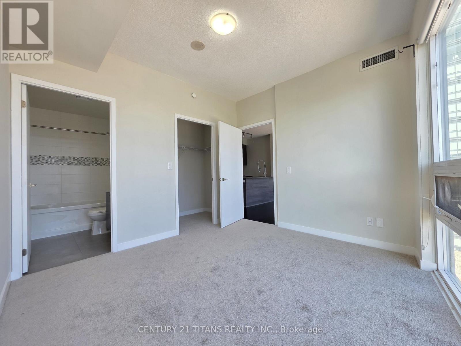 1205 - 4011 Brickstone Mews, Mississauga (City Centre), Ontario  L5B 0G3 - Photo 8 - W12482046