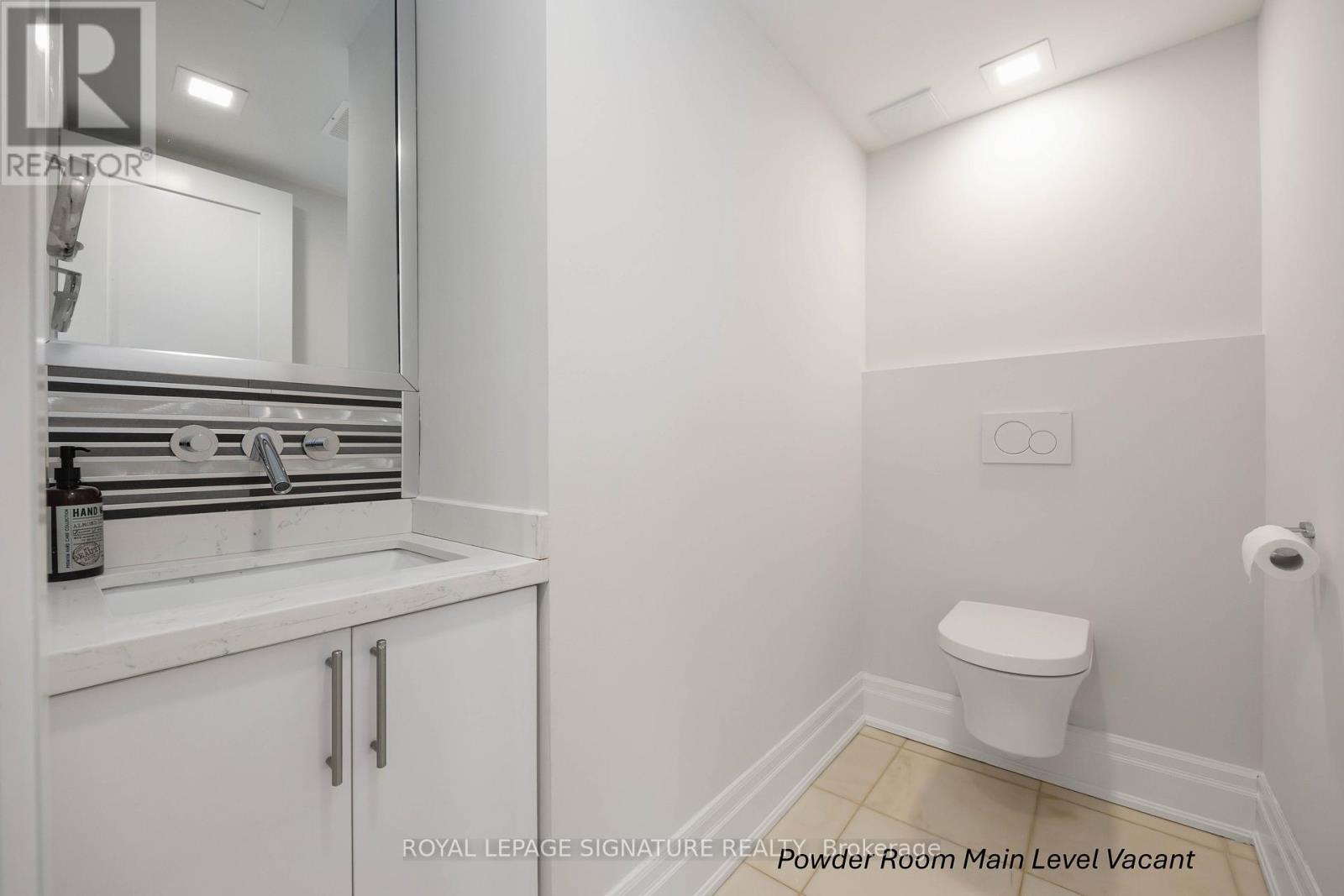 2904 - 2045 Lakeshore Boulevard W, Toronto (Mimico), Ontario  M8V 2Z6 - Photo 5 - W12482056