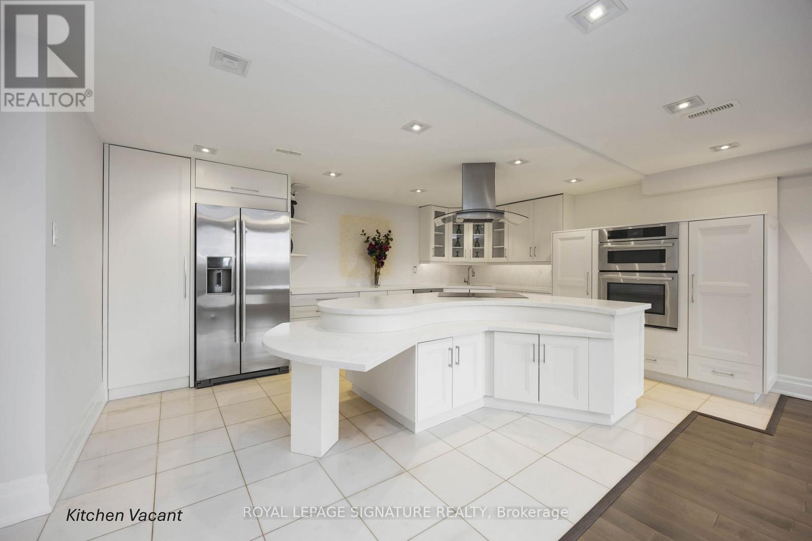 2904 - 2045 Lakeshore Boulevard W, Toronto (Mimico), Ontario  M8V 2Z6 - Photo 6 - W12482056