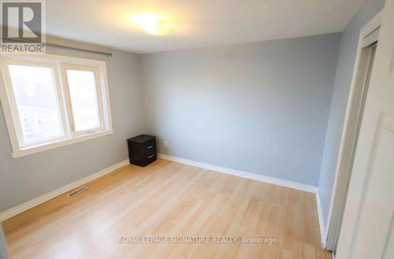 120 Town House Crescent, Brampton (Brampton East), Ontario  L6W 3C5 - Photo 10 - W12482058