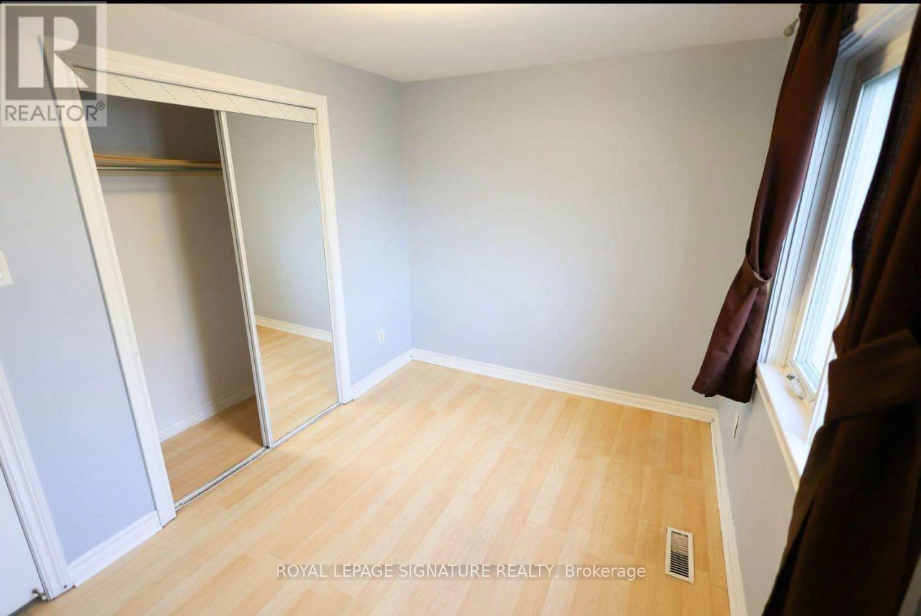 120 Town House Crescent, Brampton (Brampton East), Ontario  L6W 3C5 - Photo 16 - W12482058