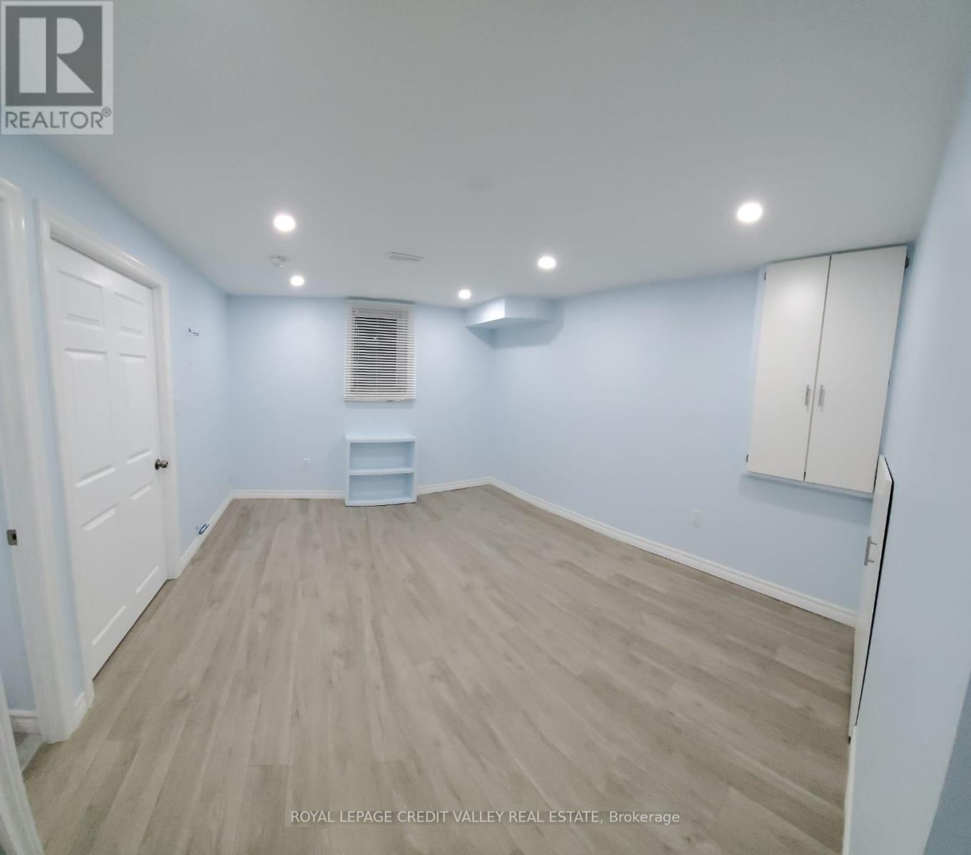 53 Carrington (Bsmt) Place, Guelph, Ontario  N1G 5C3 - Photo 2 - X12482042