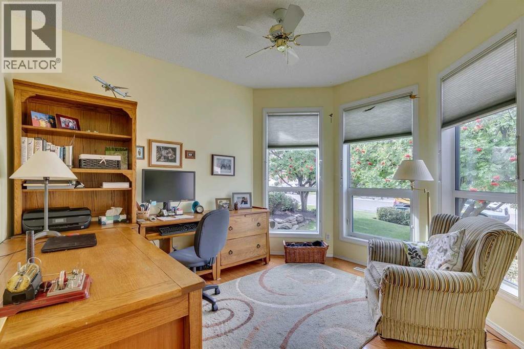 74 Evergreen Bay Sw, Calgary, Alberta  T2Y 3E9 - Photo 8 - A2261025