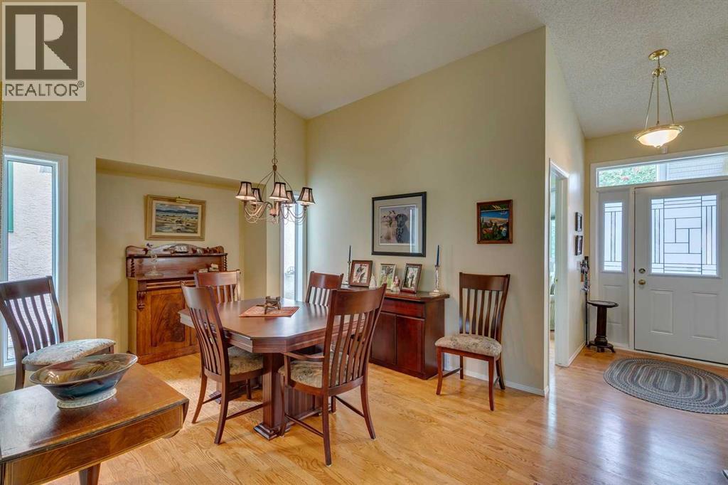 74 Evergreen Bay Sw, Calgary, Alberta  T2Y 3E9 - Photo 6 - A2261025