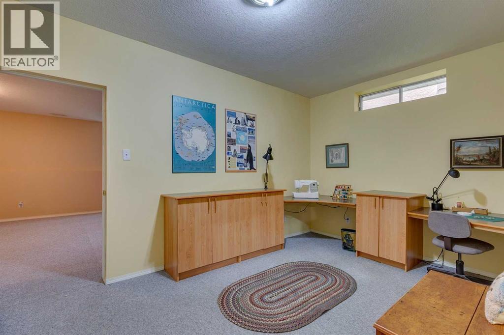 74 Evergreen Bay Sw, Calgary, Alberta  T2Y 3E9 - Photo 28 - A2261025