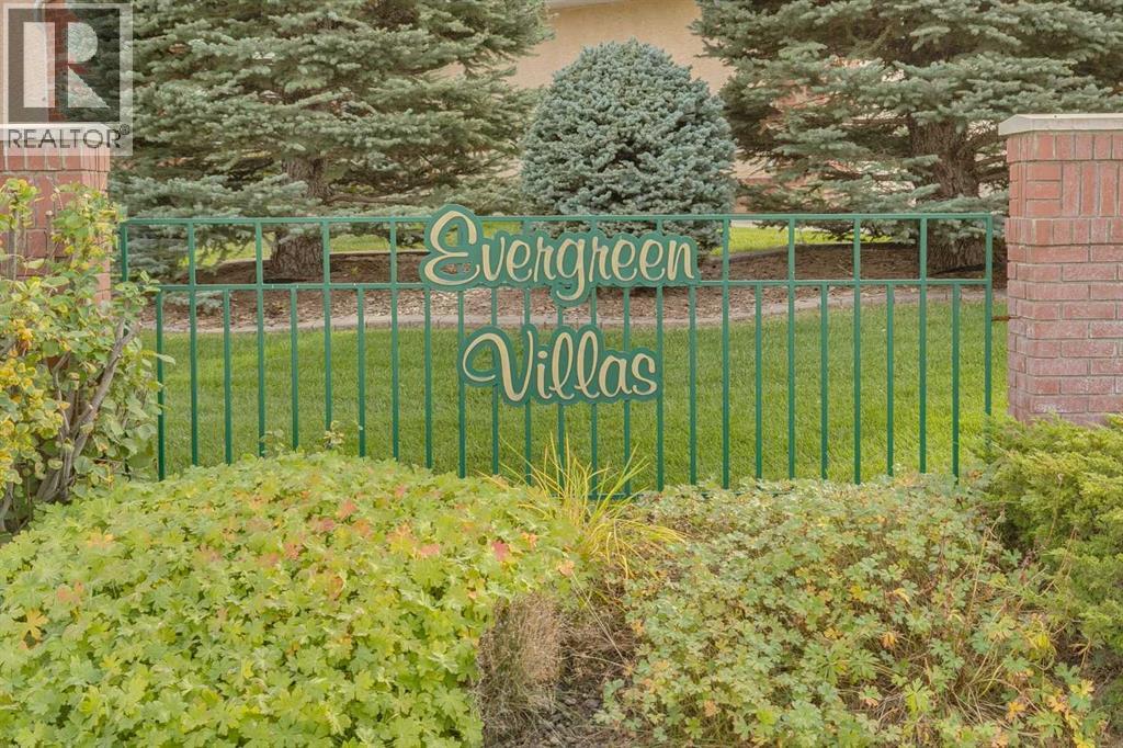 74 Evergreen Bay Sw, Calgary, Alberta  T2Y 3E9 - Photo 37 - A2261025