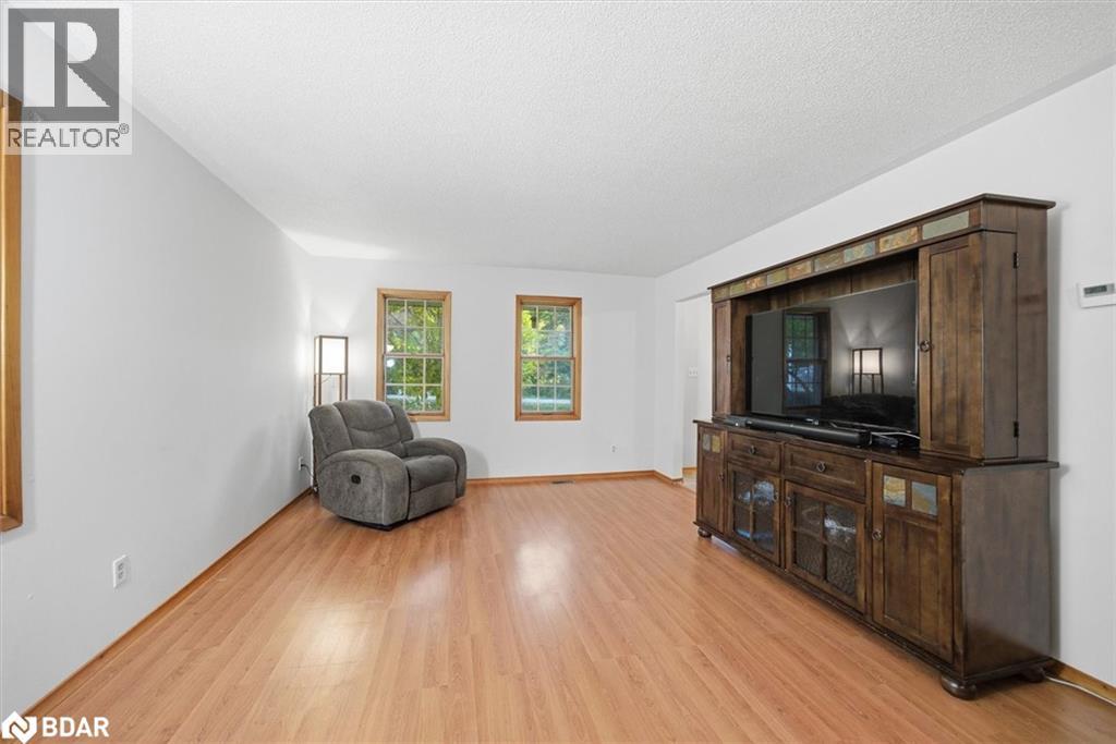 62 Evelyn Avenue, Keswick, Ontario  L4P 3C8 - Photo 10 - 40781964