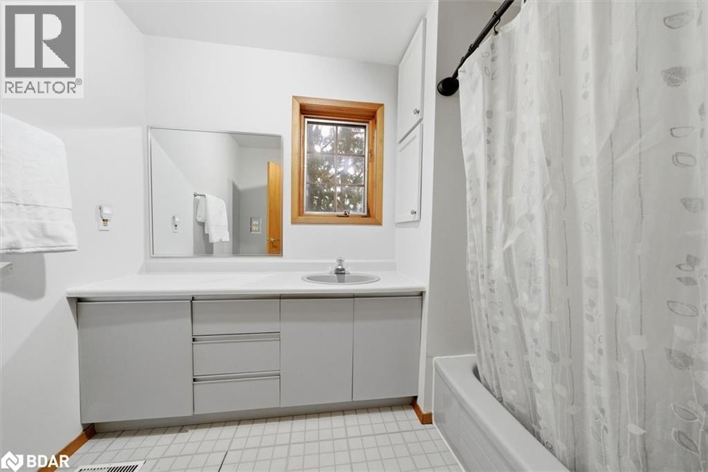 62 Evelyn Avenue, Keswick, Ontario  L4P 3C8 - Photo 35 - 40781964