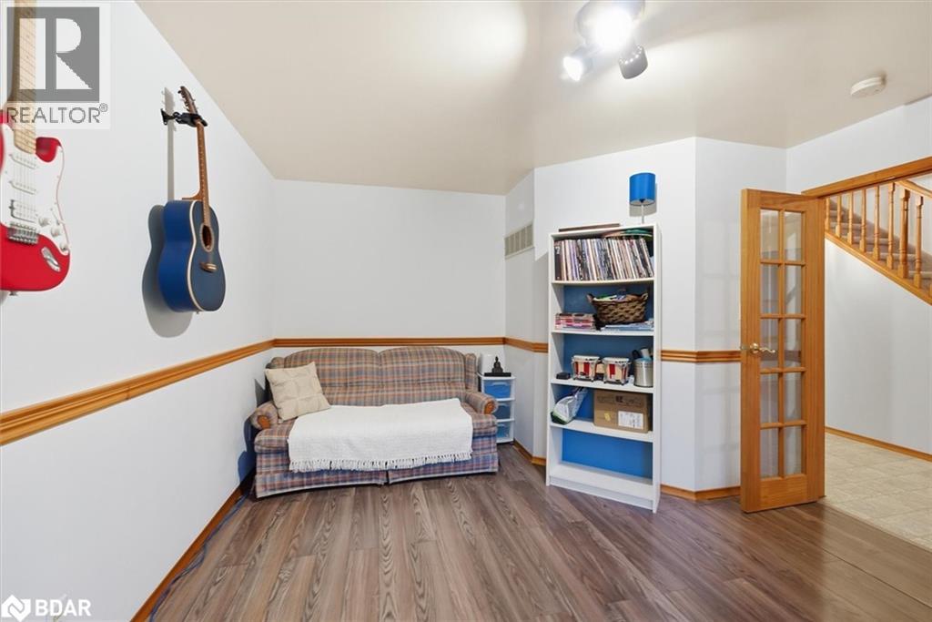 62 Evelyn Avenue, Keswick, Ontario  L4P 3C8 - Photo 21 - 40781964