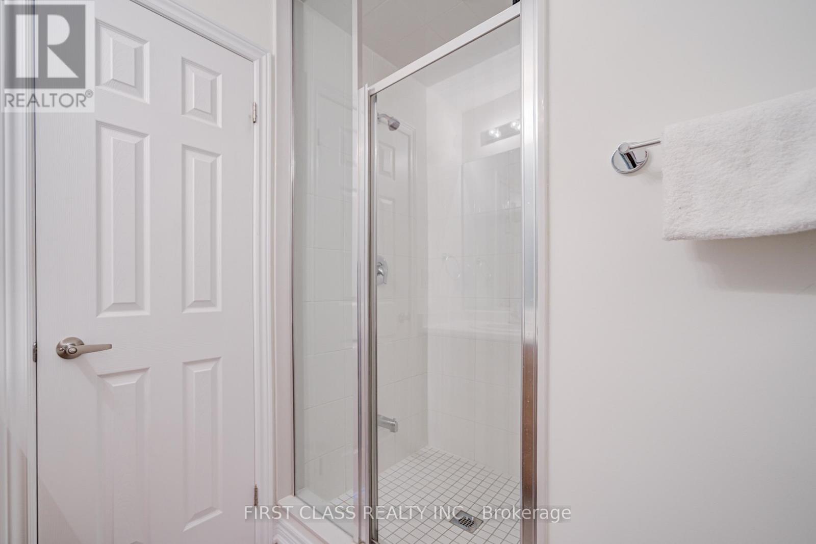 2867 Whites Road, Pickering, Ontario  L1X 2R4 - Photo 20 - E12482065
