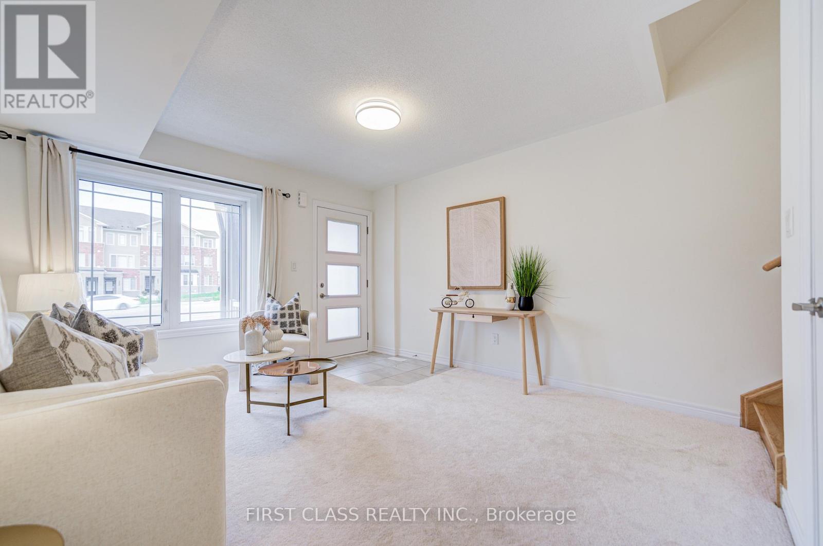 2867 Whites Road, Pickering, Ontario  L1X 2R4 - Photo 3 - E12482065