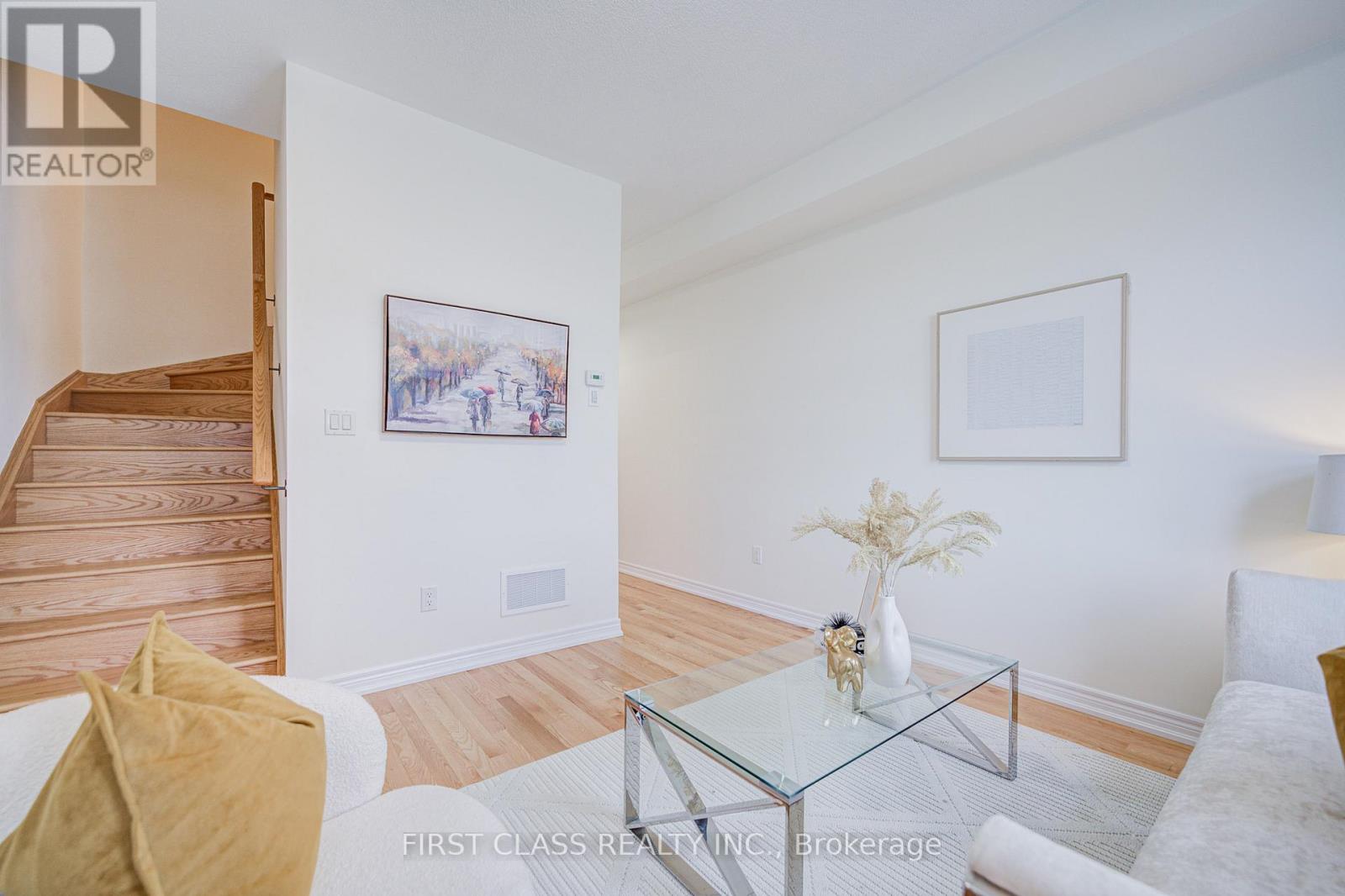 2867 Whites Road, Pickering, Ontario  L1X 2R4 - Photo 9 - E12482065