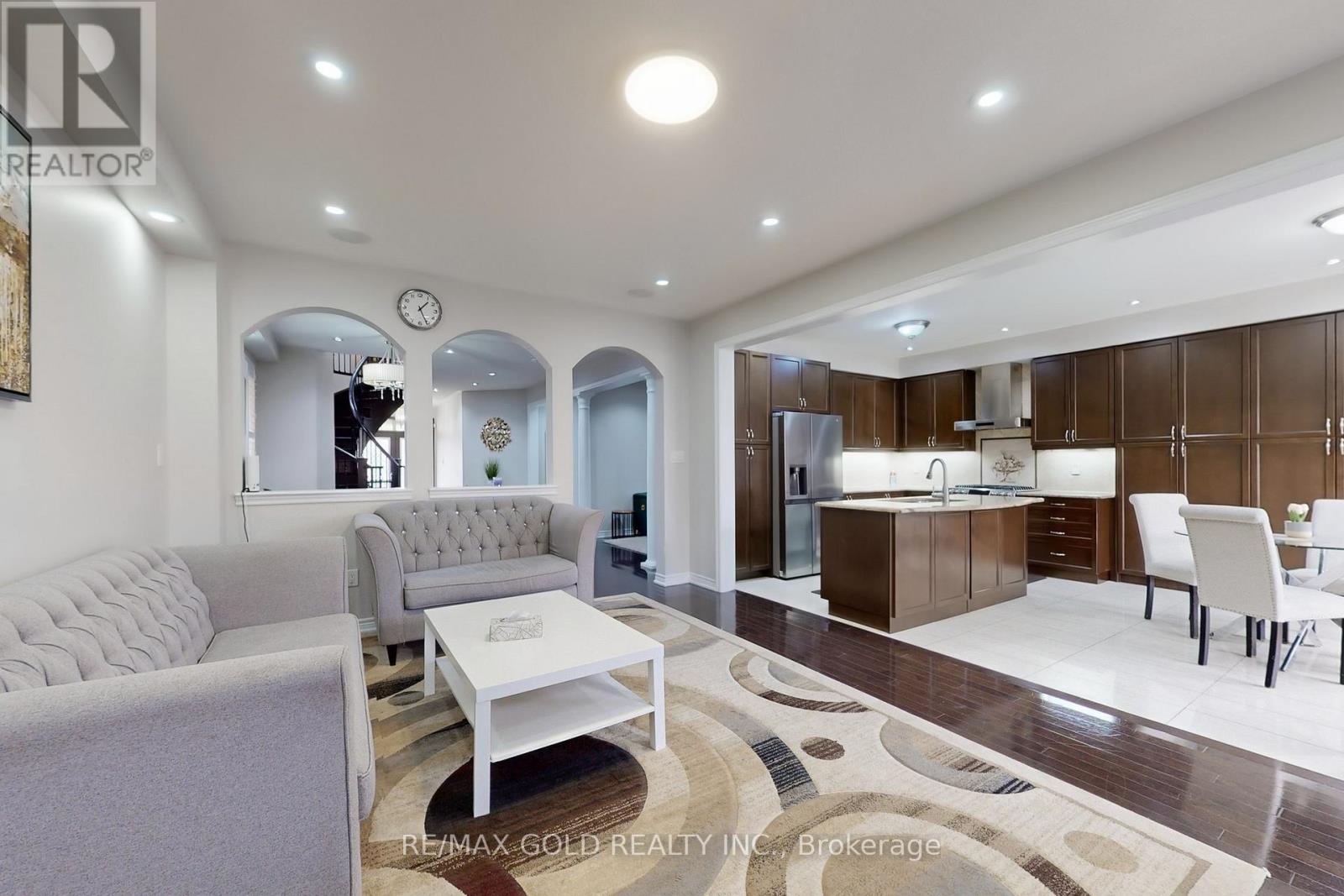 16 Ricardo Road, Brampton, Ontario  L6P 3Z1 - Photo 12 - W12482066