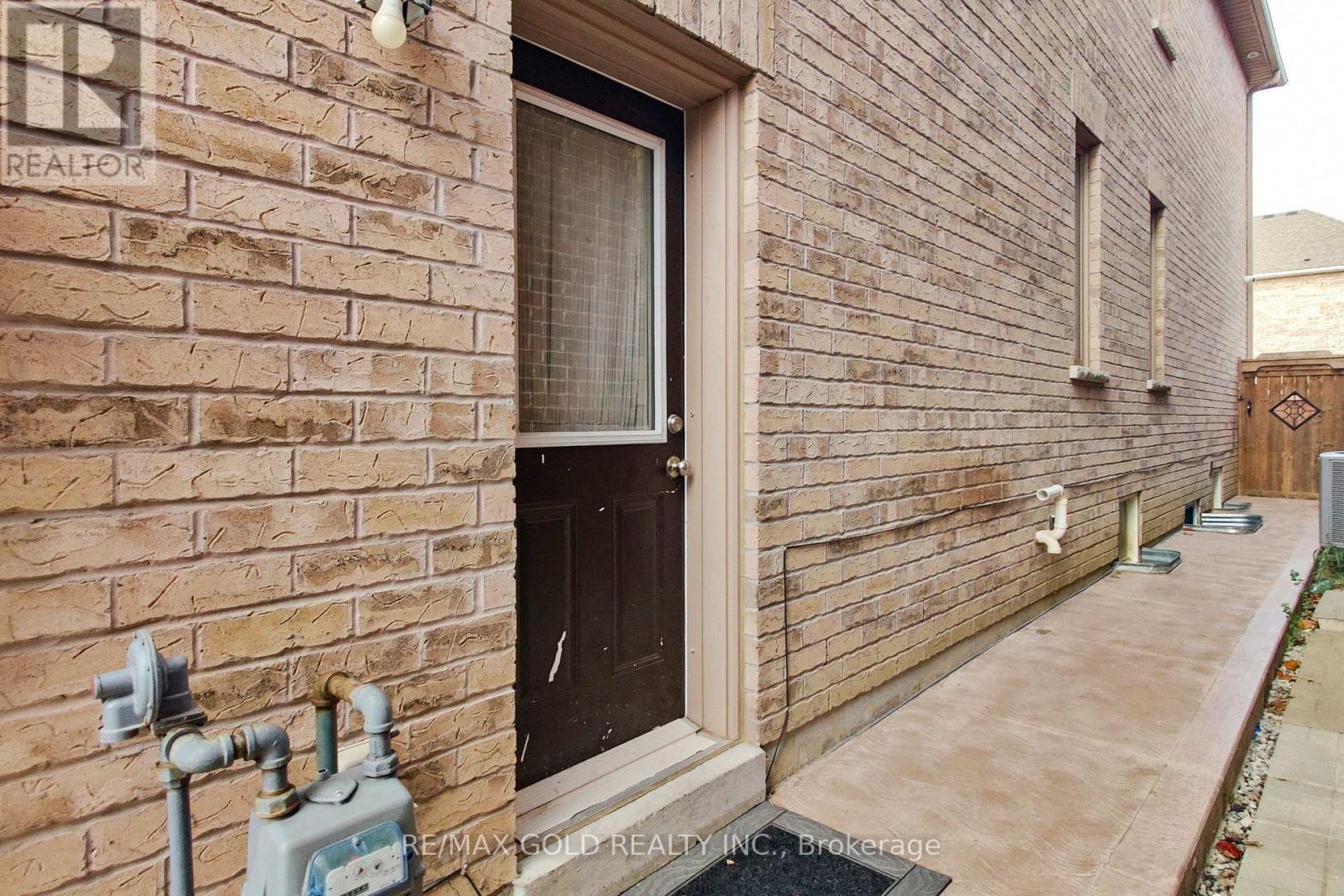 16 Ricardo Road, Brampton, Ontario  L6P 3Z1 - Photo 41 - W12482066