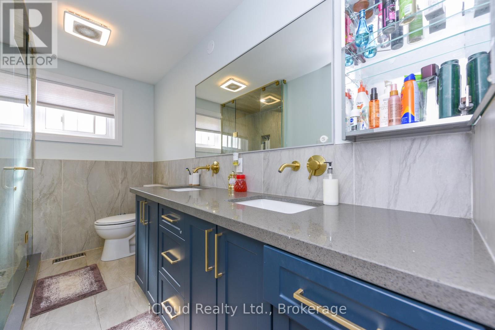 38 Welbeck Drive, Brampton, Ontario  L6X 2L1 - Photo 12 - W12482075