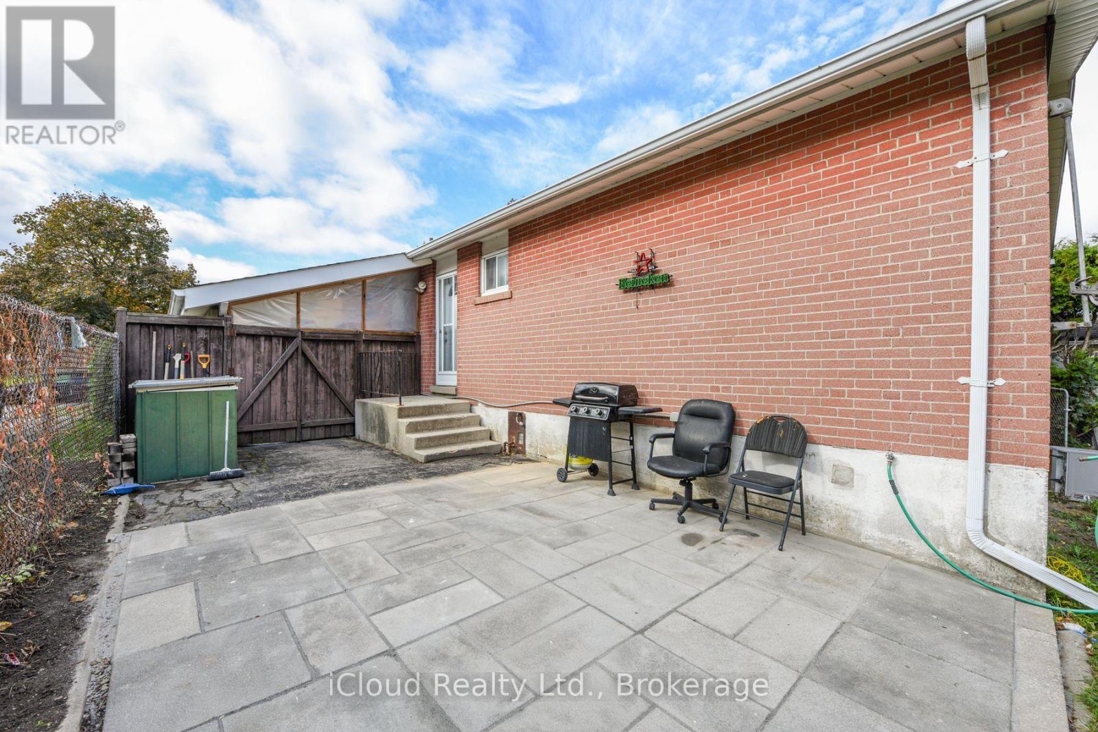 38 Welbeck Drive, Brampton, Ontario  L6X 2L1 - Photo 15 - W12482075