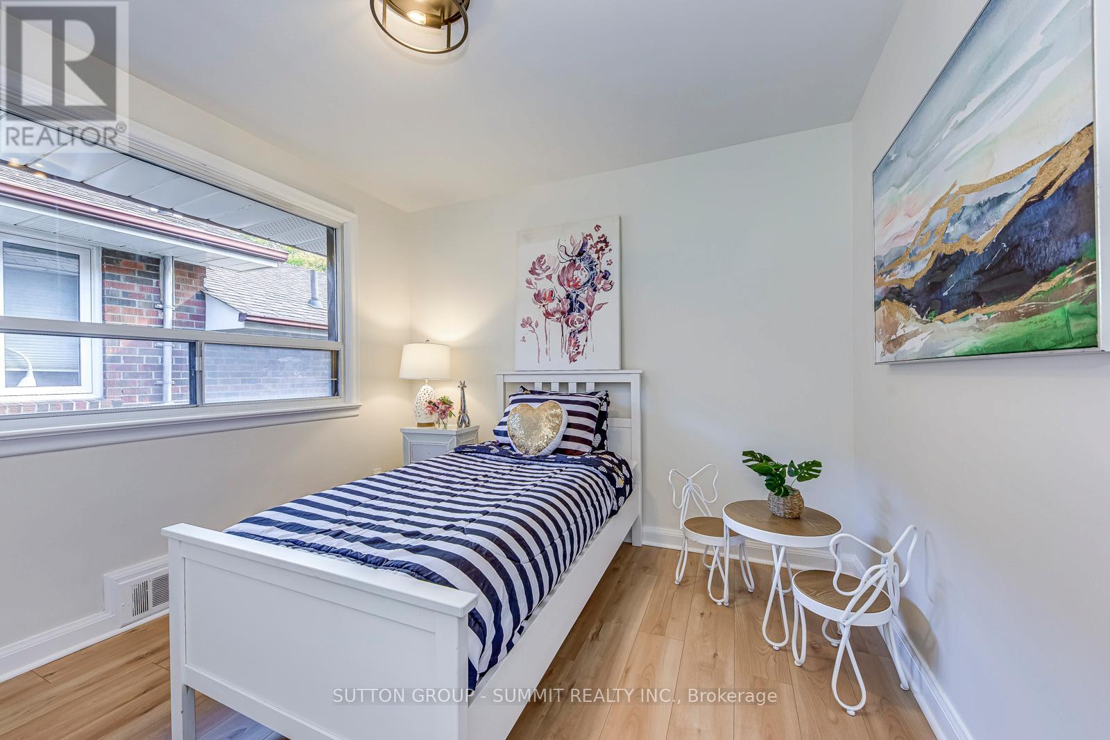 42 Winnipeg Road, Toronto, Ontario  M9P 2E4 - Photo 21 - W12482079