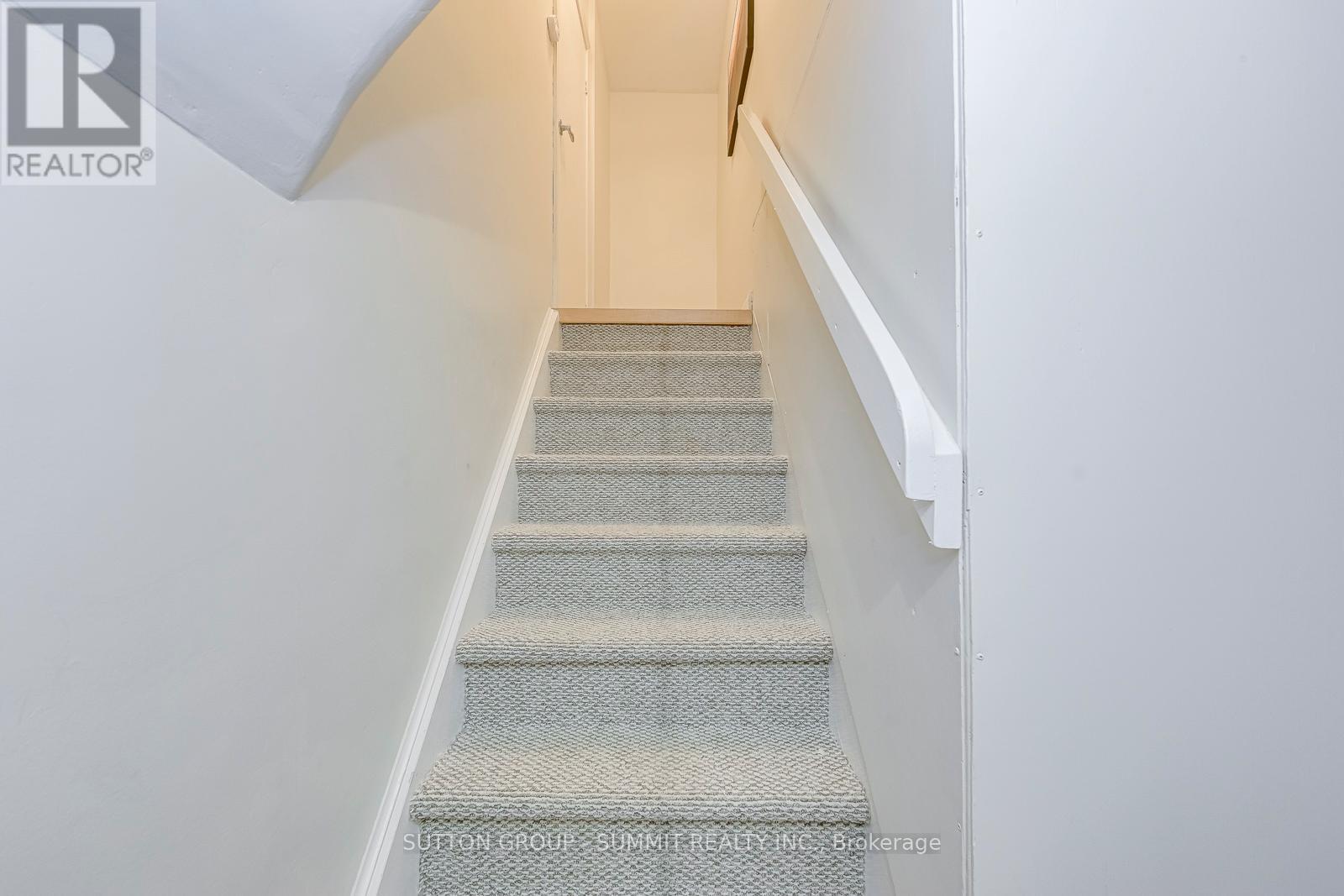 42 Winnipeg Road, Toronto, Ontario  M9P 2E4 - Photo 25 - W12482079