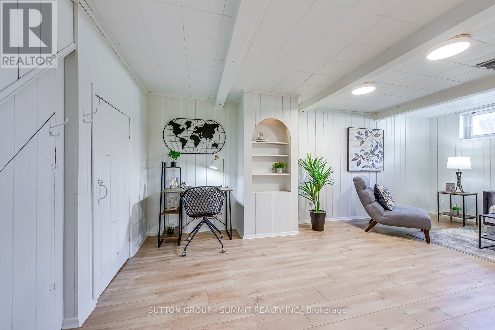 42 Winnipeg Road, Toronto, Ontario  M9P 2E4 - Photo 26 - W12482079