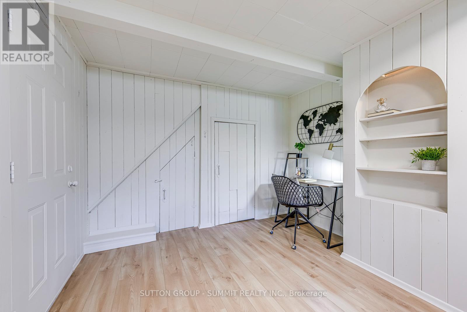 42 Winnipeg Road, Toronto, Ontario  M9P 2E4 - Photo 27 - W12482079