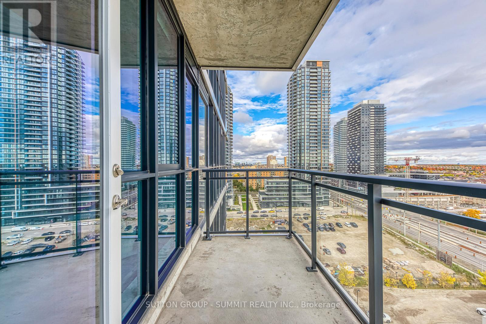 1305 - 55 Eglinton Avenue, Mississauga, Ontario  L5R 0E4 - Photo 23 - W12482082