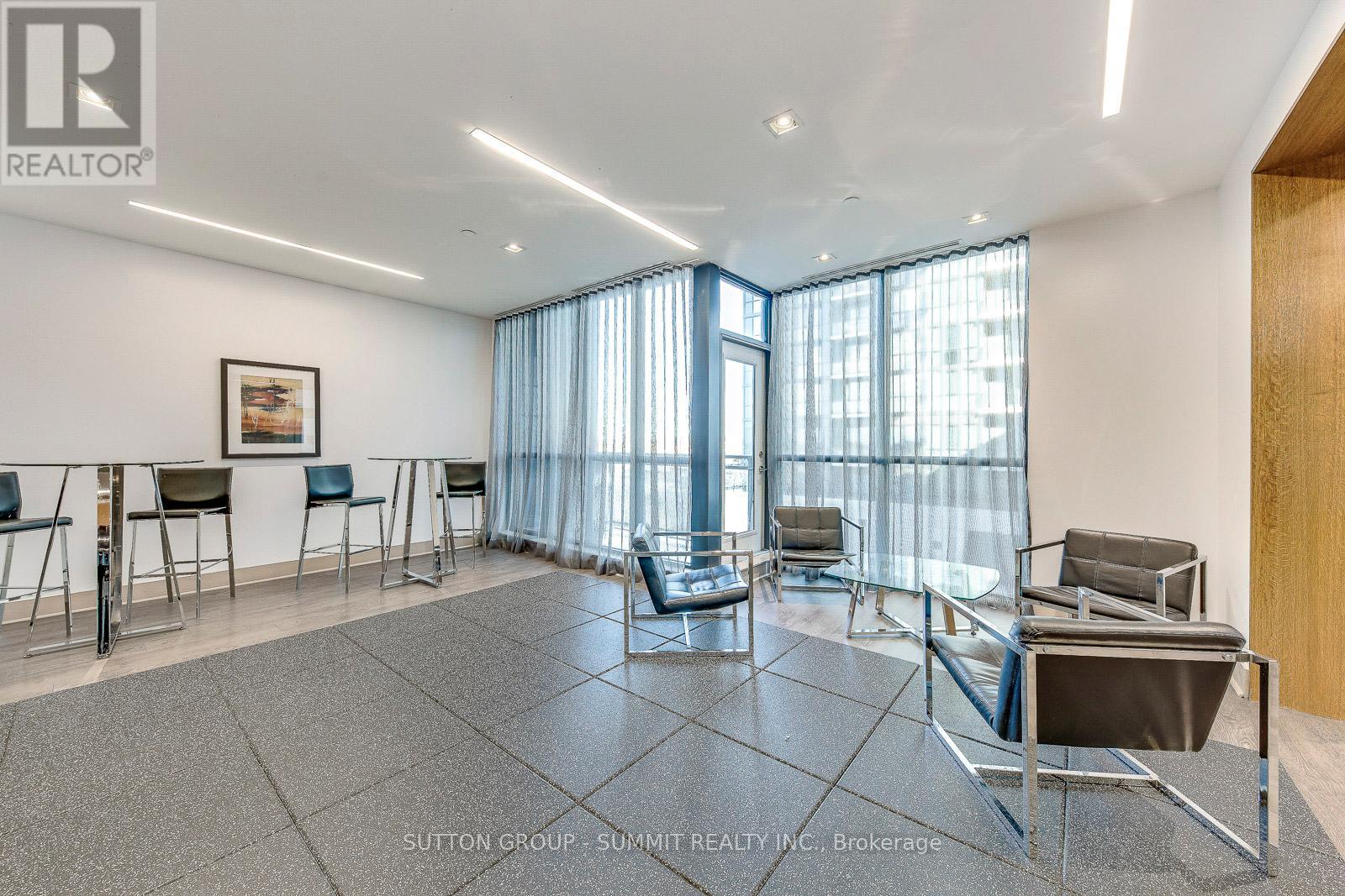 1305 - 55 Eglinton Avenue, Mississauga, Ontario  L5R 0E4 - Photo 42 - W12482082