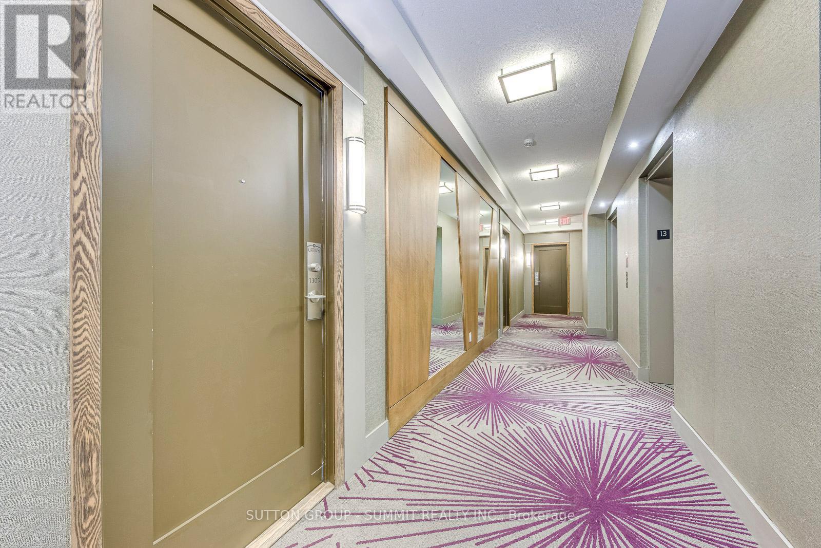 1305 - 55 Eglinton Avenue, Mississauga, Ontario  L5R 0E4 - Photo 5 - W12482082