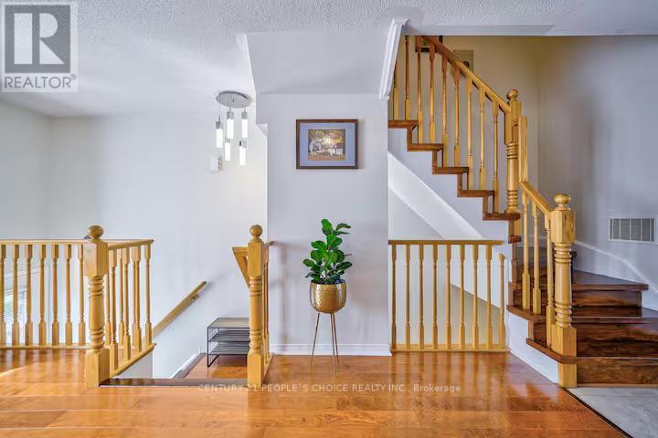 101 - 3050 Erin Centre Boulevard, Mississauga, Ontario  L5M 0P5 - Photo 12 - W12482083