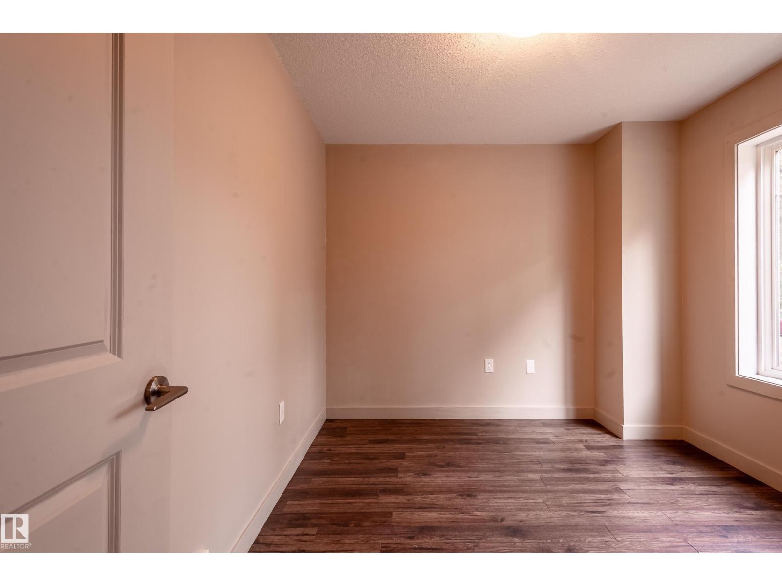 12126 65 St Nw, Edmonton, Alberta  T5W 4L8 - Photo 5 - E4463523