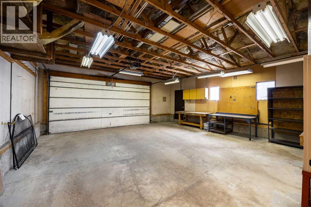 7031 Hunterbow Crescent Nw, Calgary, Alberta  T2K 4R4 - Photo 40 - A2265233