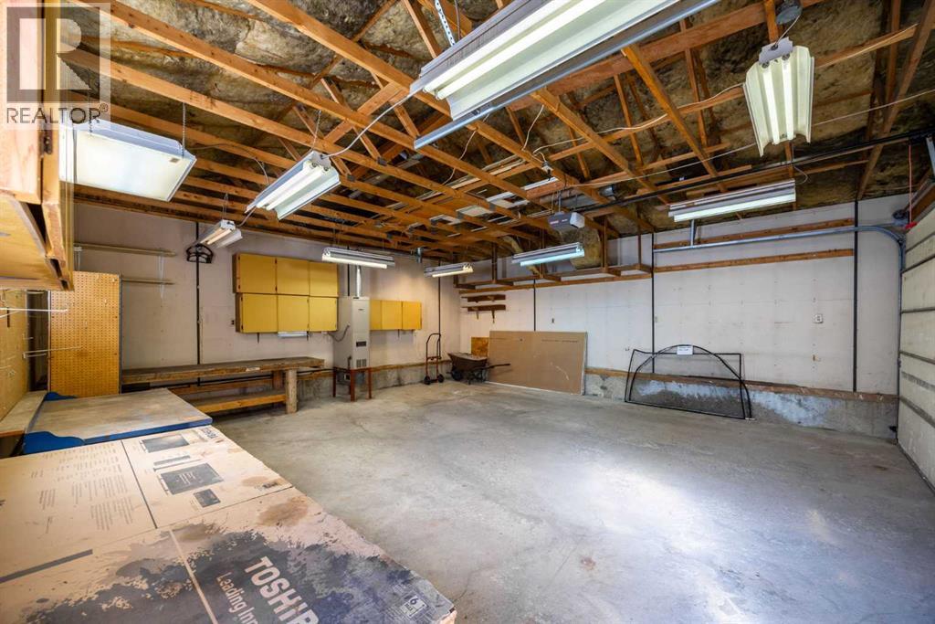 7031 Hunterbow Crescent Nw, Calgary, Alberta  T2K 4R4 - Photo 39 - A2265233