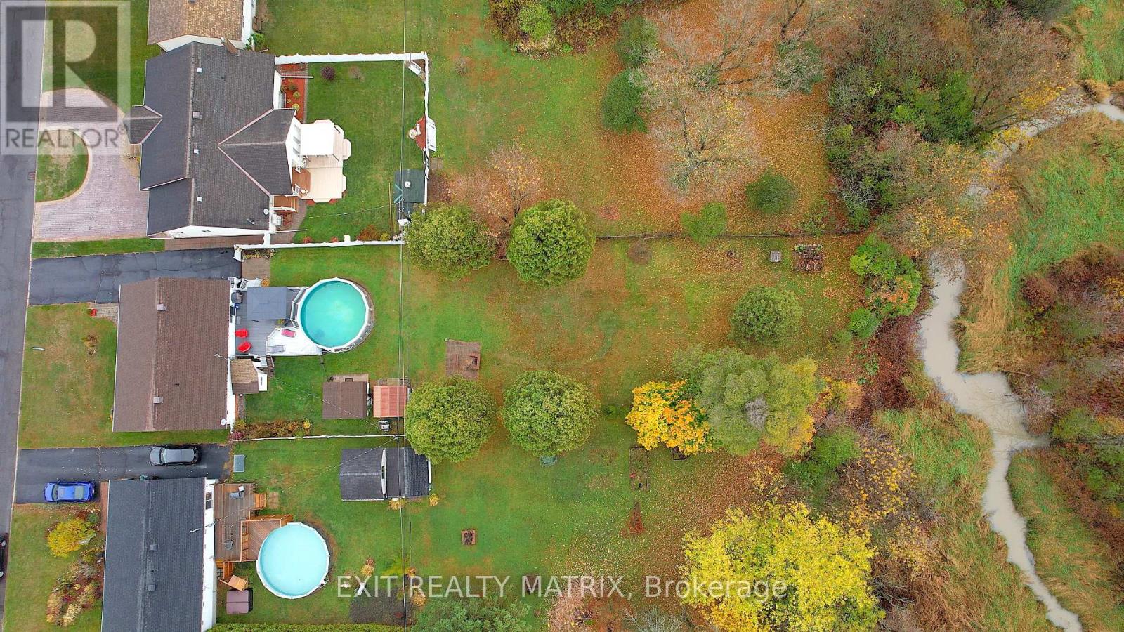 697 Omer Street, Hawkesbury, Ontario  K6A 3G1 - Photo 3 - X12457785