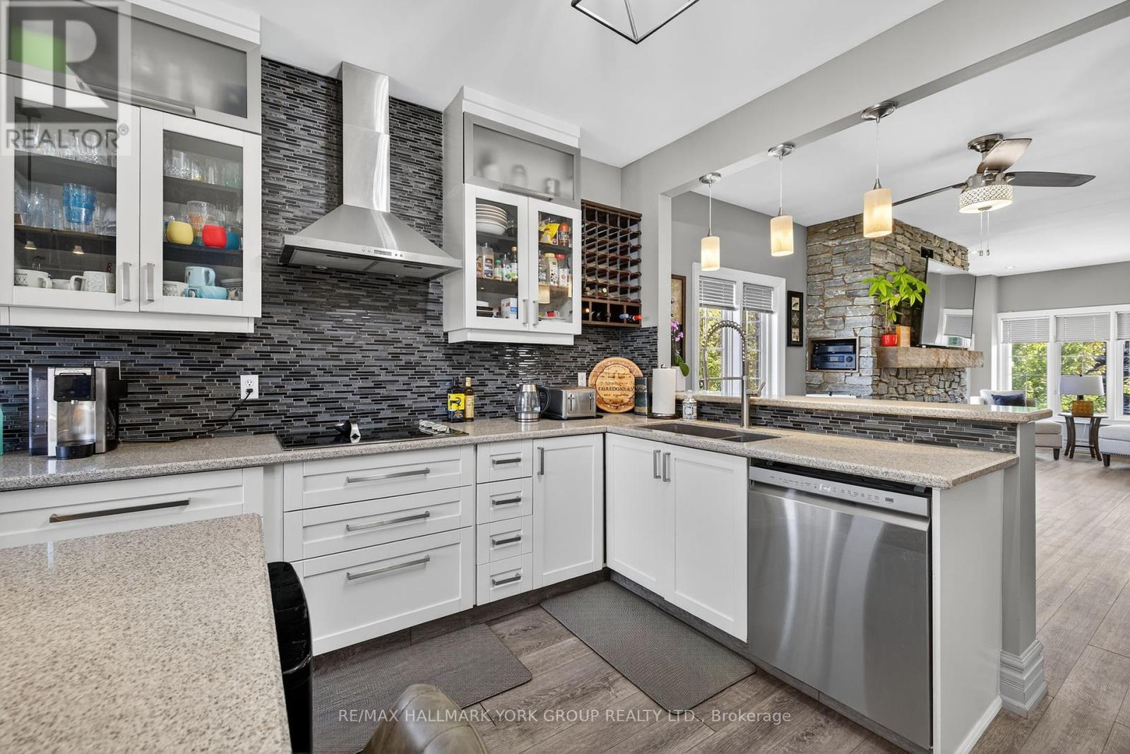 2 Hadley Court, Aurora, Ontario  L4G 7E5 - Photo 16 - N12456899