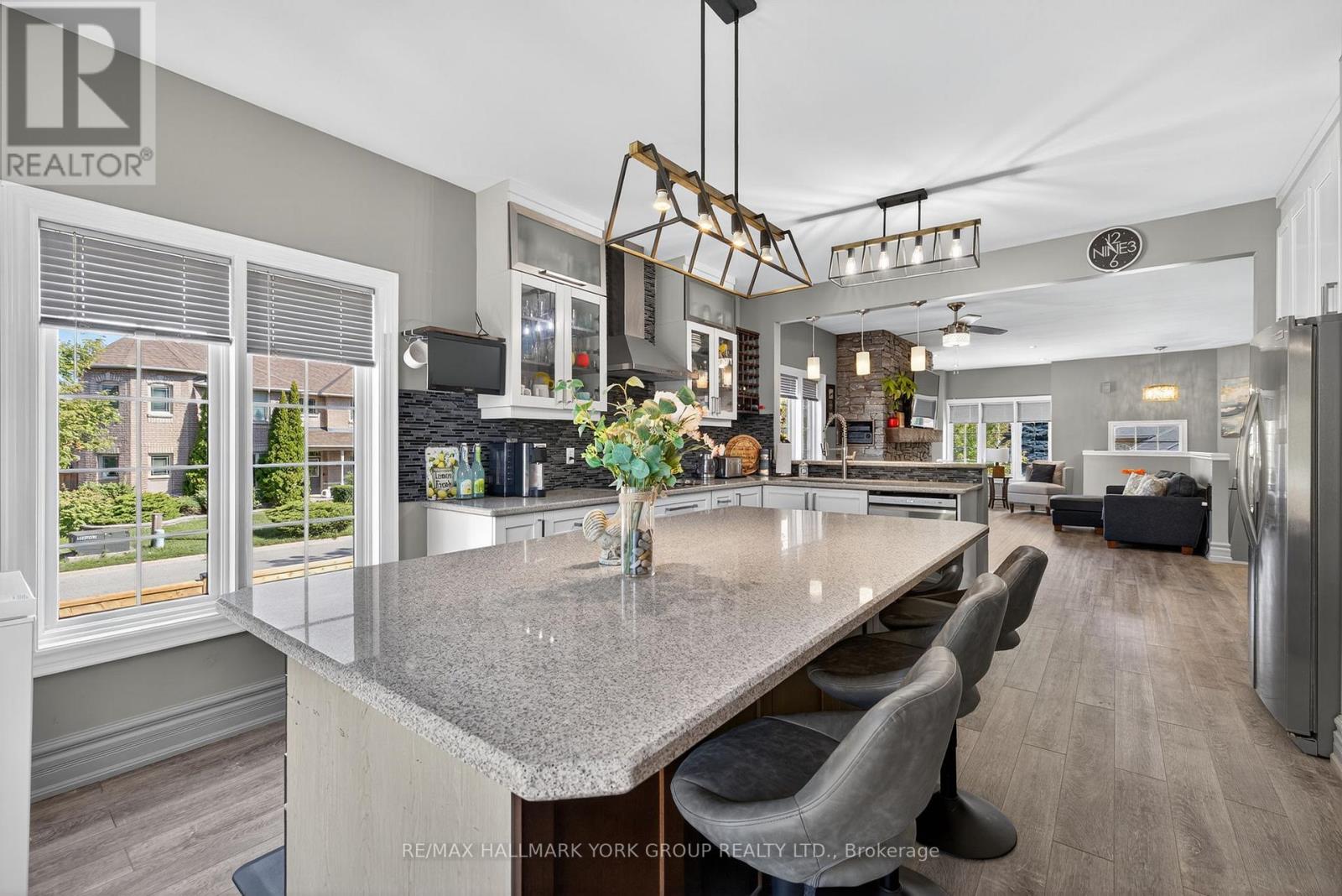 2 Hadley Court, Aurora, Ontario  L4G 7E5 - Photo 20 - N12456899