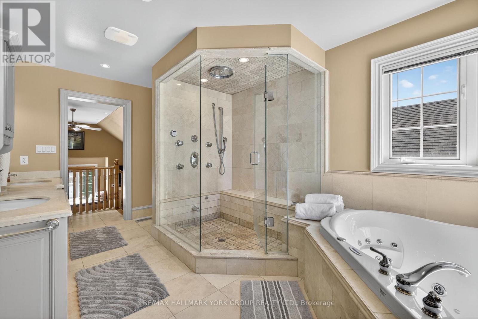 2 Hadley Court, Aurora, Ontario  L4G 7E5 - Photo 37 - N12456899