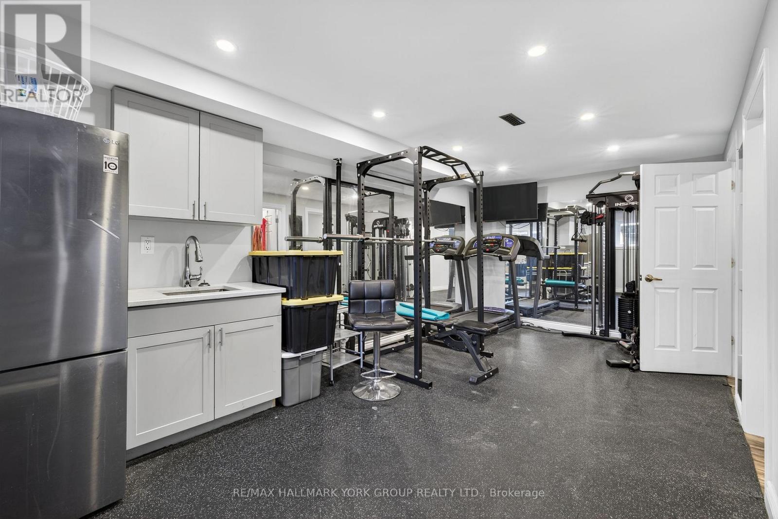 2 Hadley Court, Aurora, Ontario  L4G 7E5 - Photo 42 - N12456899