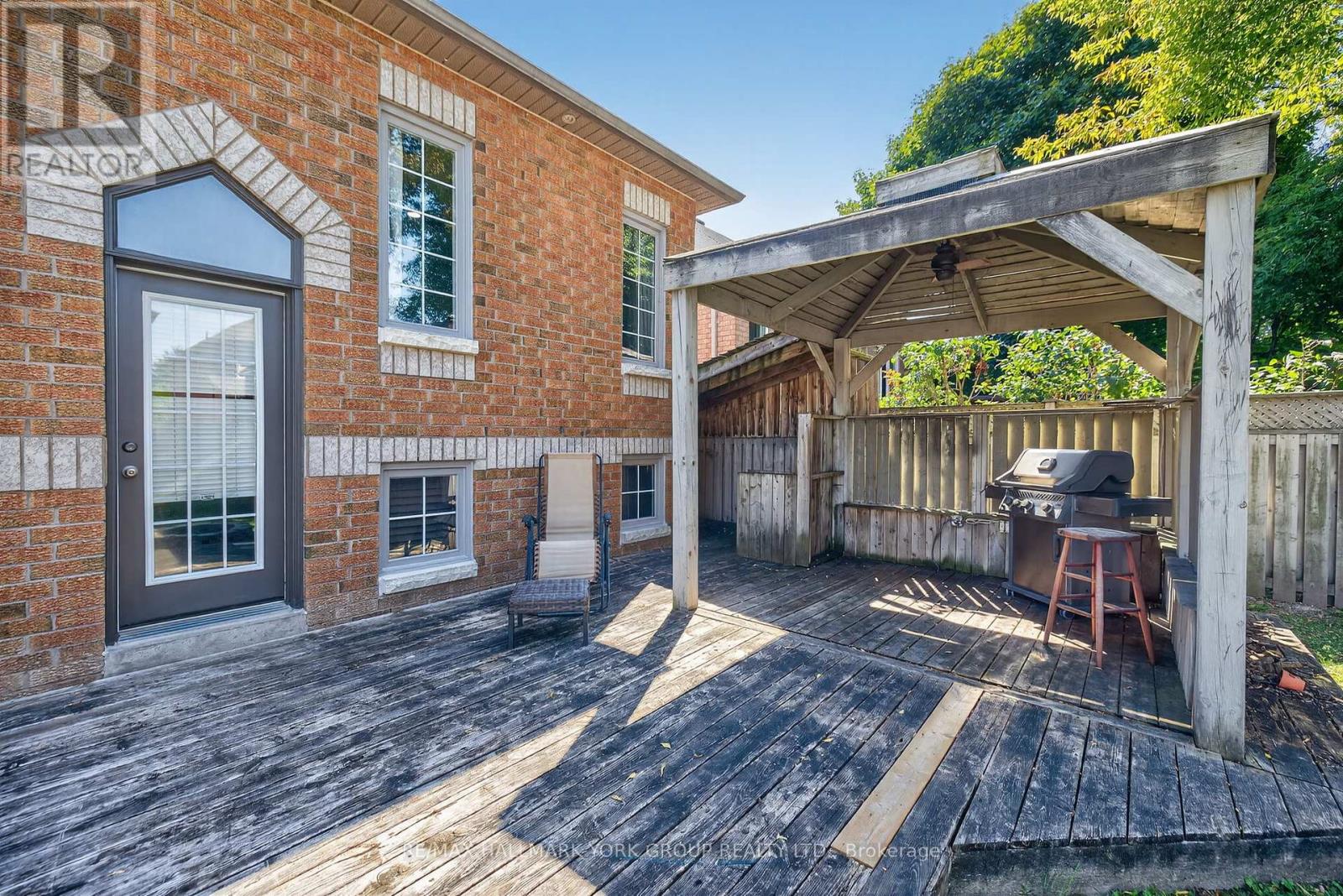 2 Hadley Court, Aurora, Ontario  L4G 7E5 - Photo 45 - N12456899