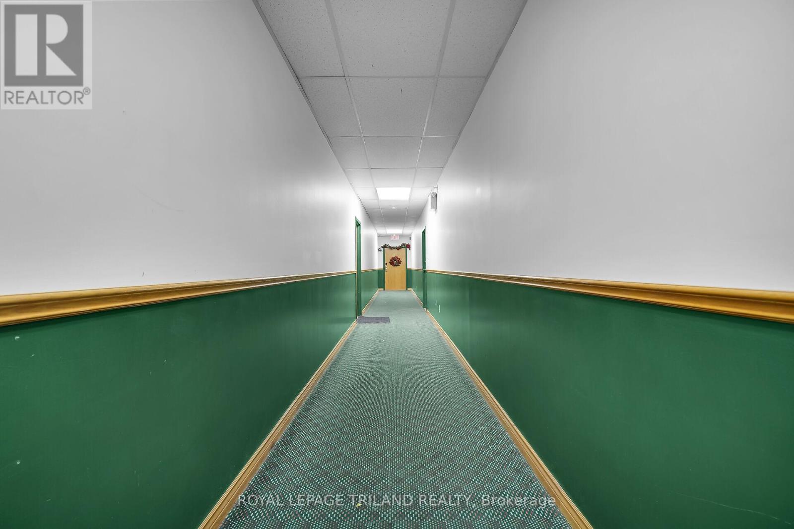 Photo 20 of 26 for 449 Talbot Street