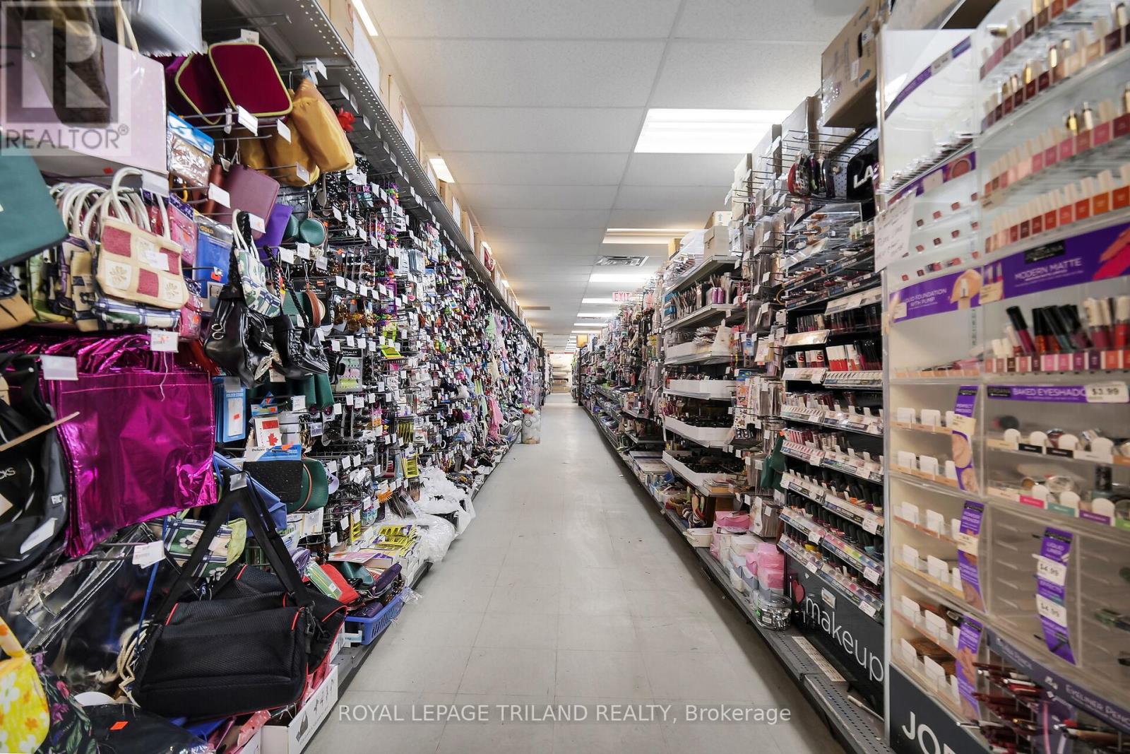 Photo 25 of 26 for 449 Talbot Street