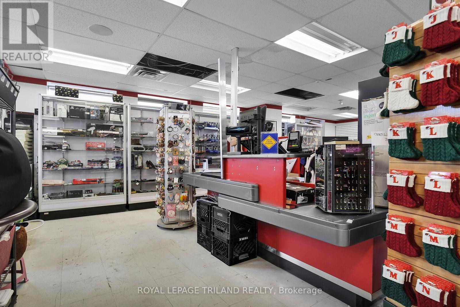 Photo 23 of 26 for 449 Talbot Street