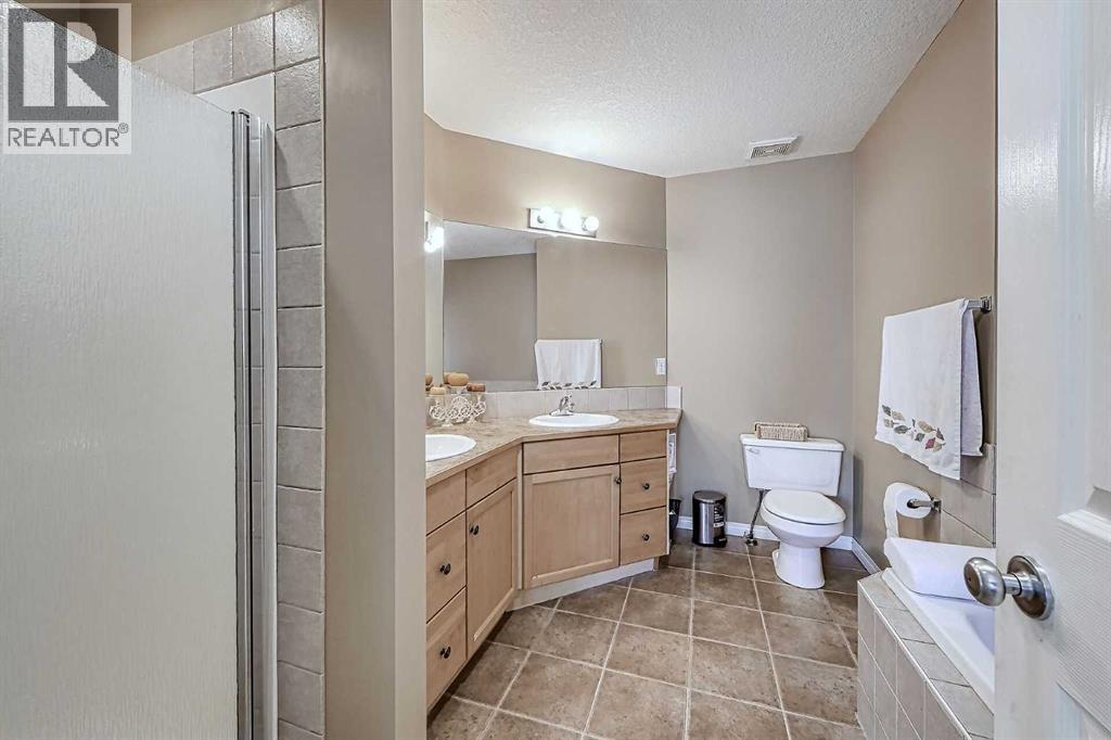 73 Everwoods Road Sw, Calgary, Alberta  T2Y 5C9 - Photo 34 - A2264395
